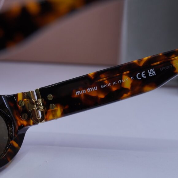 Miu Miu MU07ZS VAU06B Geometric Sunglasses – Honey Havana main image 5